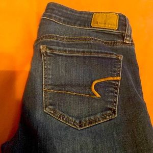American Eagle jeans size 2 like brand new